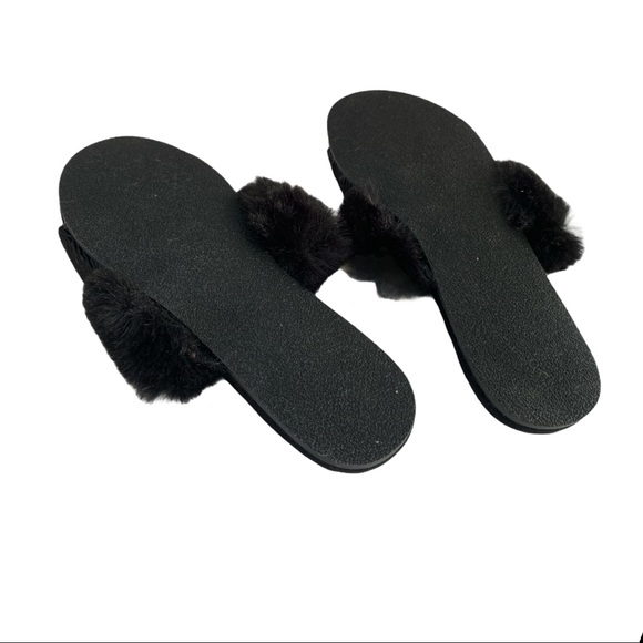 INC International Concepts Double Band Slippers - Picture 4 of 4